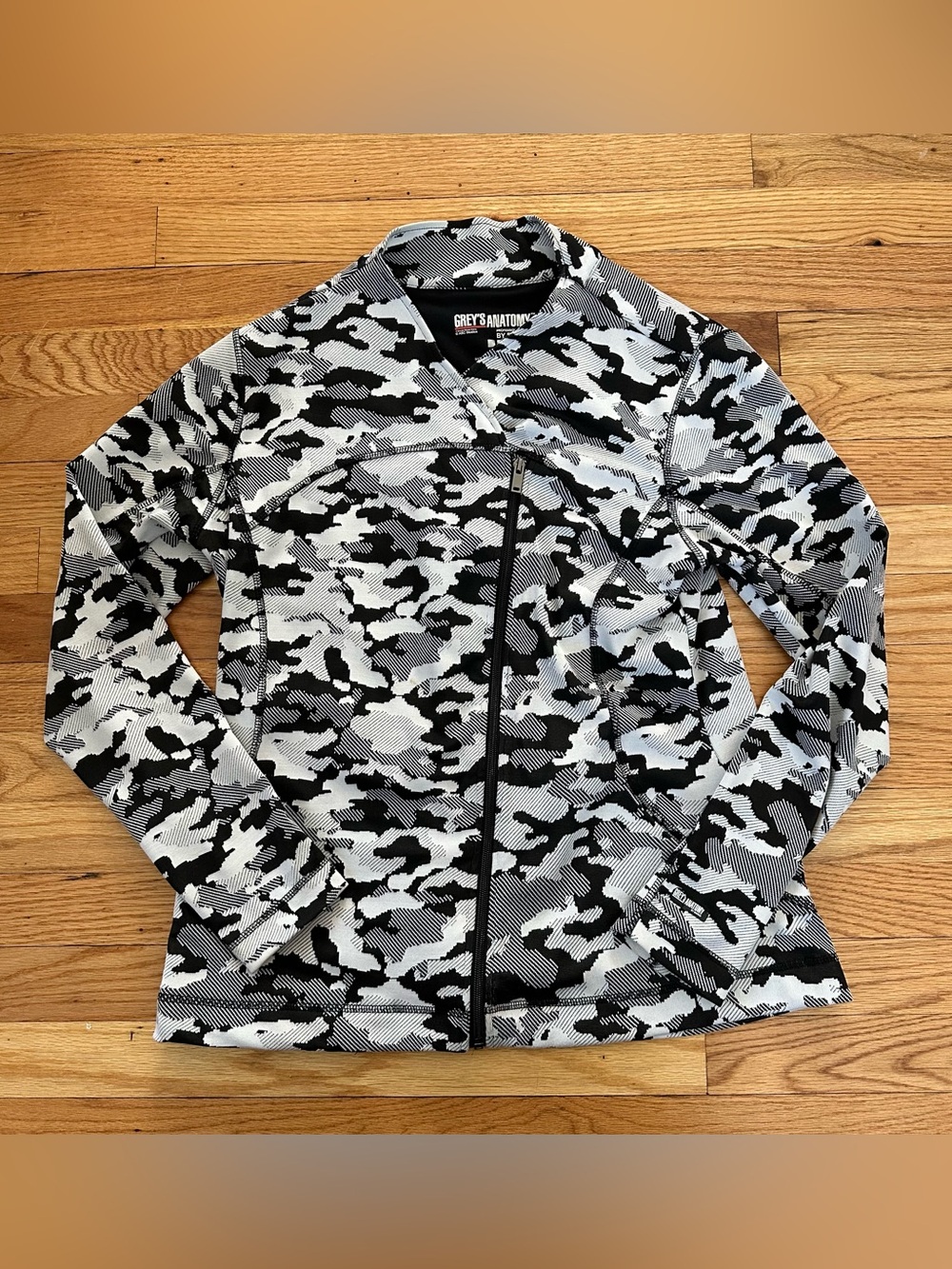 Grey’s Anatomy by Barco Women’s Camo Scrub Jacket Size M